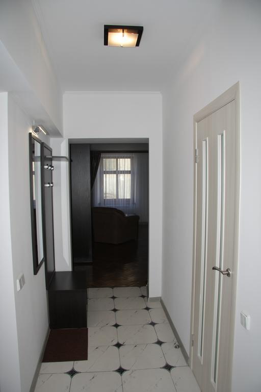 On Virmenska Street 2 Apartment *
